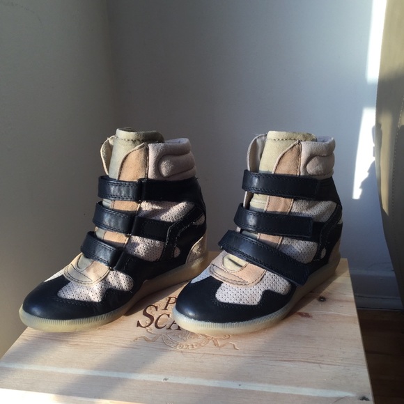 Black and tan wedge - Picture 1 of 3